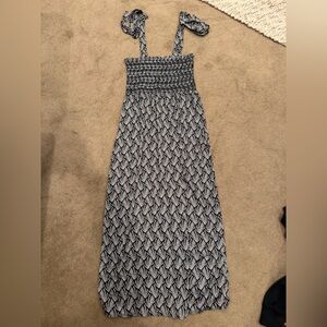 eesome Black & White Tie-Shoulder Smocked Maxi Dress